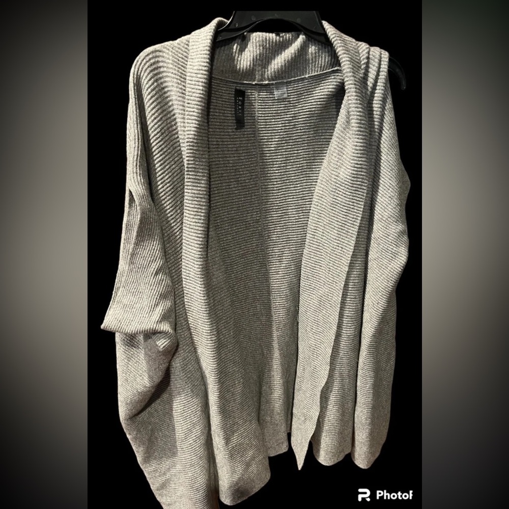 Forte gray cashmere and wool cape poncho